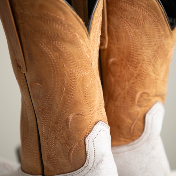 Sterling River Cowboy Boots Two Tone White Tan Embroidered Leather W sz 9 Tall - Picture 4 of 10